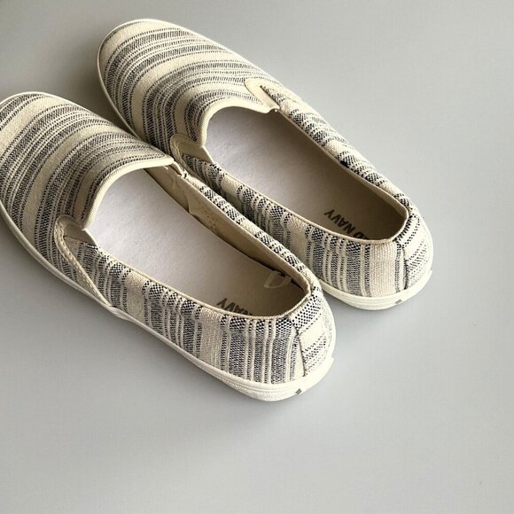 NEW STRIPED SLIP ON SNEAKERS - Picture 2 of 11